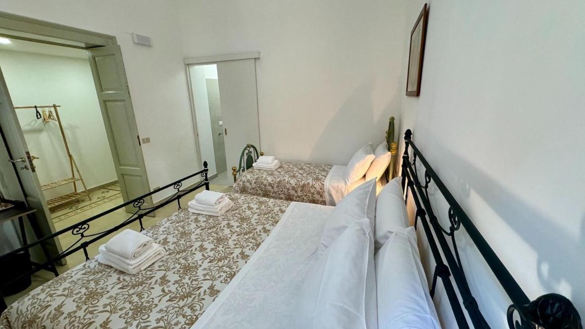 Civico 43 Hotel Месина Екстериор снимка